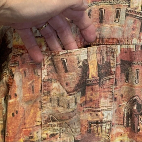 Chico’s Earth Tone European Cityscape Print Cotton Jean Jacket Size 2 - Picture 3 of 10